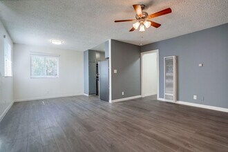 6117 11th Ave in Los Angeles, CA - Building Photo - Building Photo