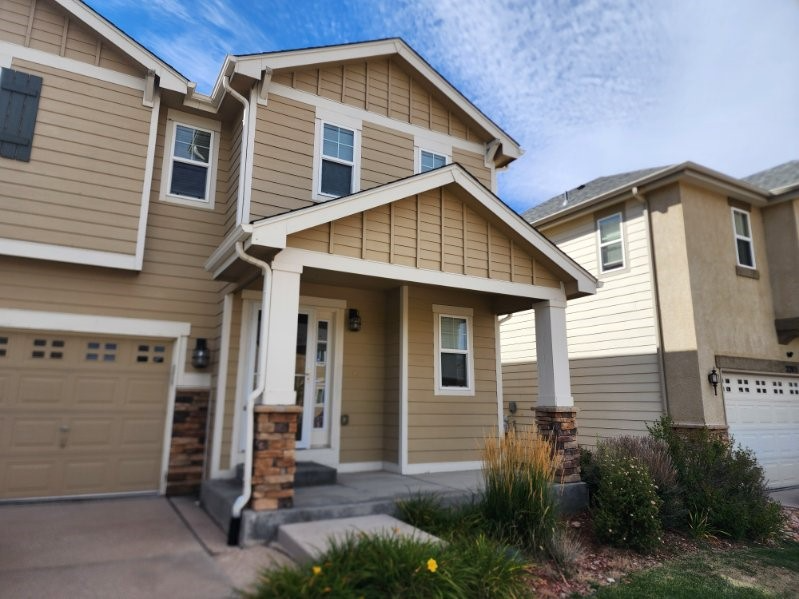 2213 Shady Aspen Dr in Colorado Springs, CO - Foto de edificio