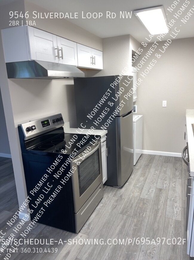 property at 9546 Silverdale Loop Rd NW