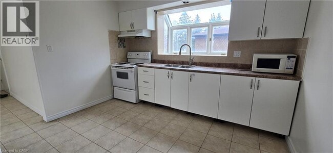 property at 23 Rutherford Dr