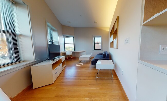 111 Mount Auburn St, Unit 61R in Cambridge, MA - Building Photo - Building Photo