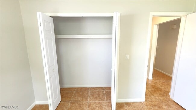 property at 4615 SE 4th Pl