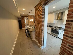 2104 Cambridge St in Baltimore, MD - Building Photo - Building Photo