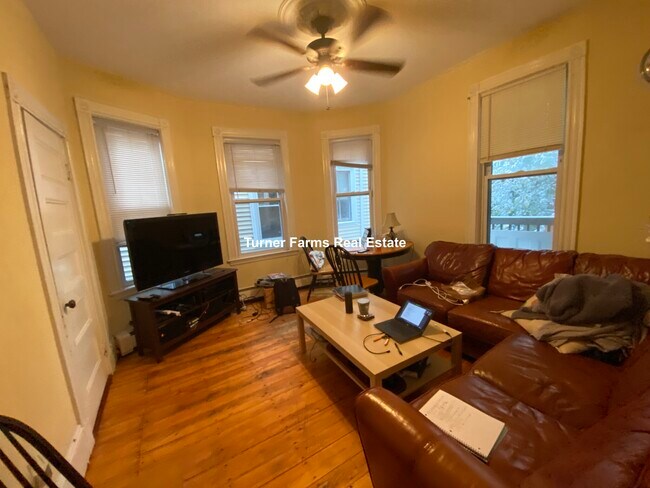 34 Cherokee St, Unit 1