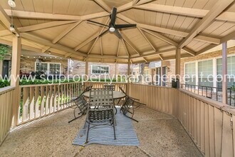 7906 Royal Ln in Dallas, TX - Building Photo - Building Photo