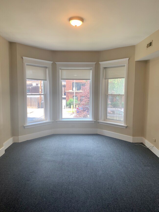 3615 N Wilton Ave in Chicago, IL - Building Photo - Building Photo