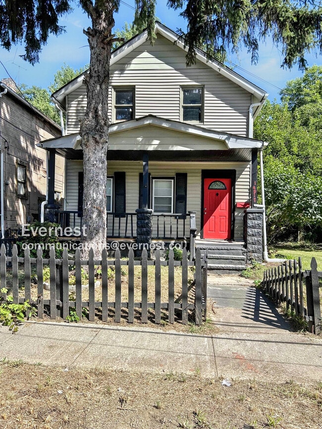 property at 14917 Darwin Ave