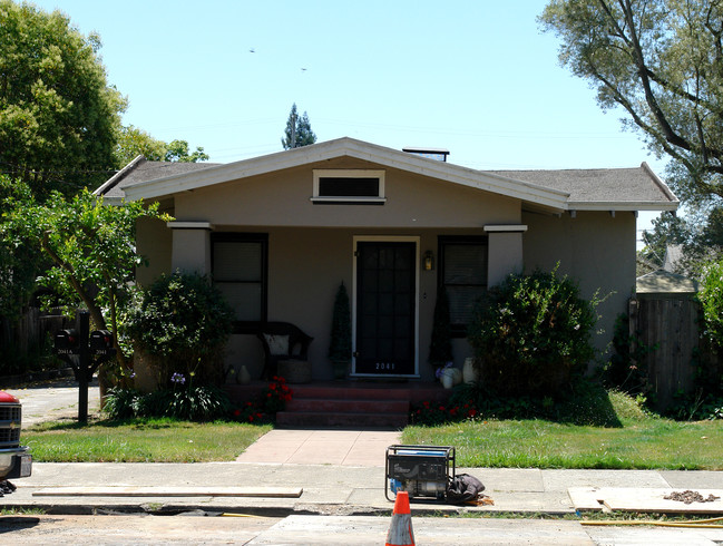 2041 1st St in Napa, CA - Building Photo - Building Photo