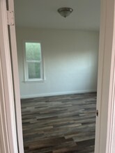 1724 1/2-1724 1/2 W 45th St in Los Angeles, CA - Building Photo - Building Photo