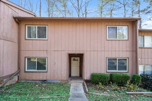 972 Pine Hollow Rd, Unit WAIT1505 in Austell, GA - Building Photo