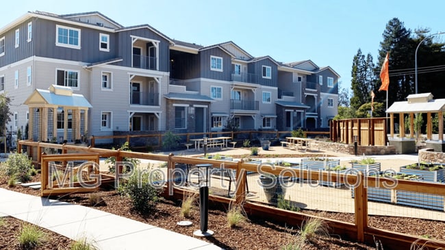 1412 Mauro Pietro Dr in Petaluma, CA - Building Photo - Building Photo