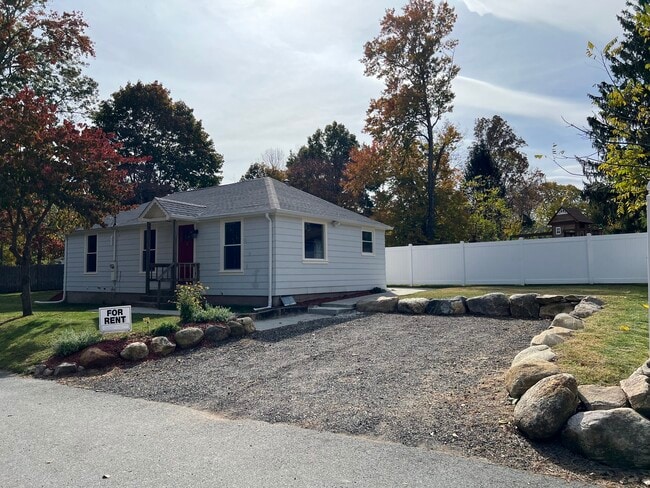 property at 16 Crestwood Rd