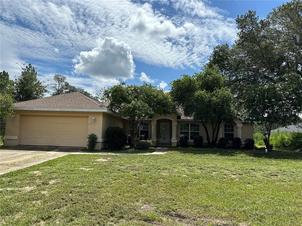 6365 SW 143rd Ln Rd in Ocala, FL - Building Photo