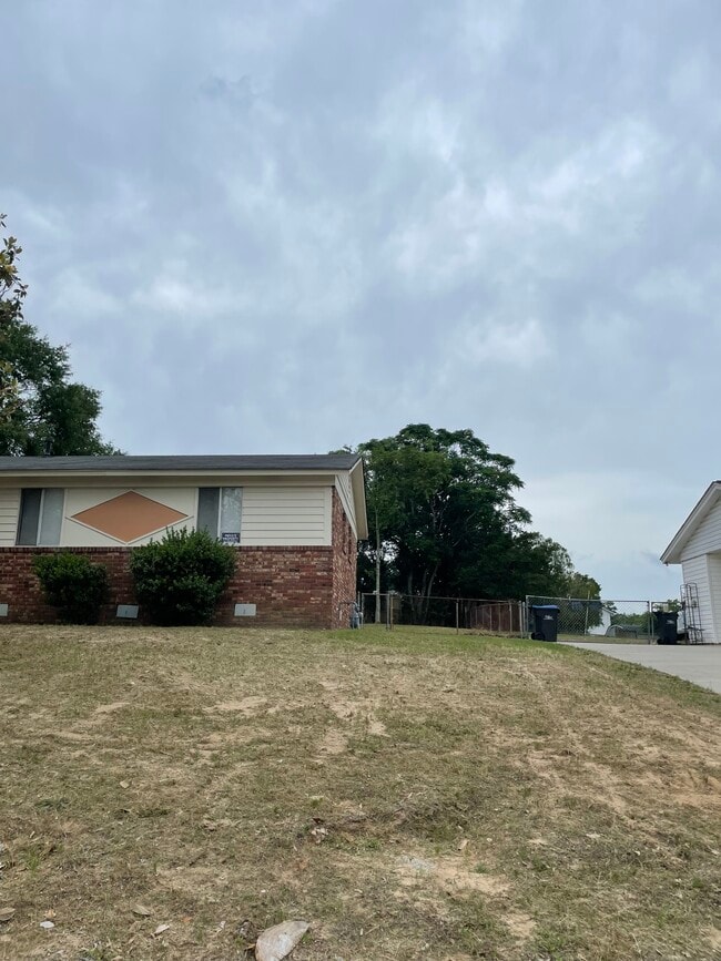 2816 Lumpkin Rd in Augusta, GA - Building Photo - Building Photo