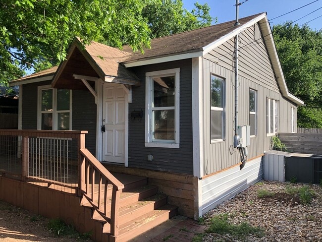 property at 2917 E 12th St