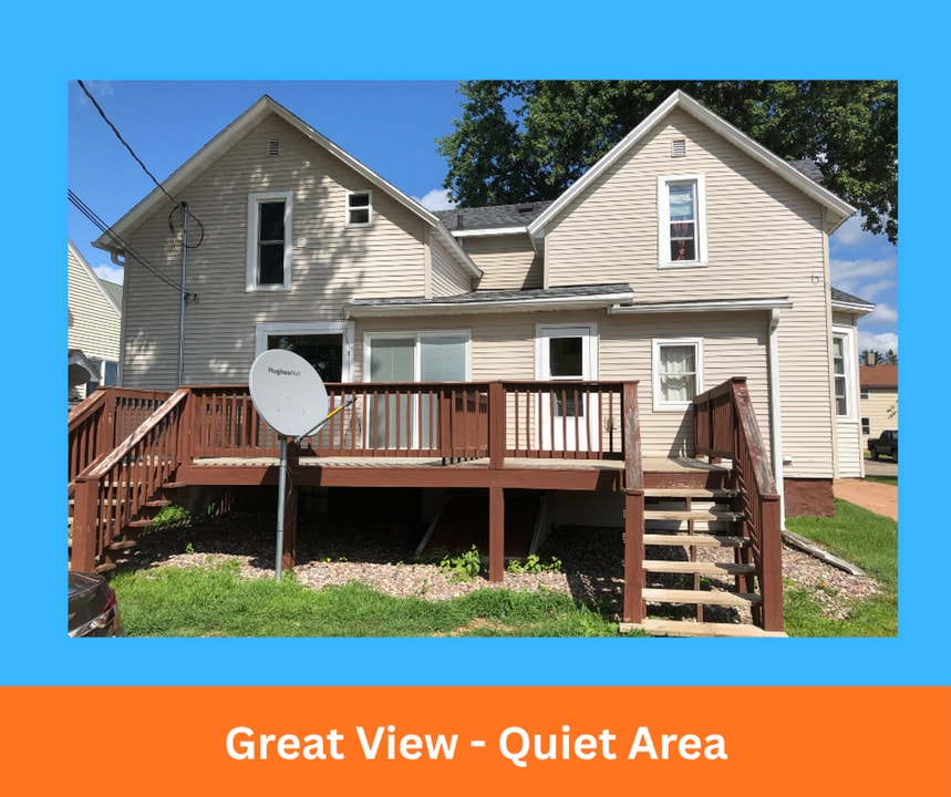 208 N Cleveland St in Merrill, WI - Building Photo