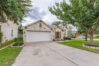 1900 Conn Creek Rd in Cedar Park, TX - Foto de edificio - Building Photo