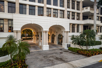 IL Lugano Condos in Palm Beach, FL - Building Photo - Building Photo