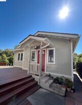 2438 Martin Luther King Jr Way in Berkeley, CA - Building Photo