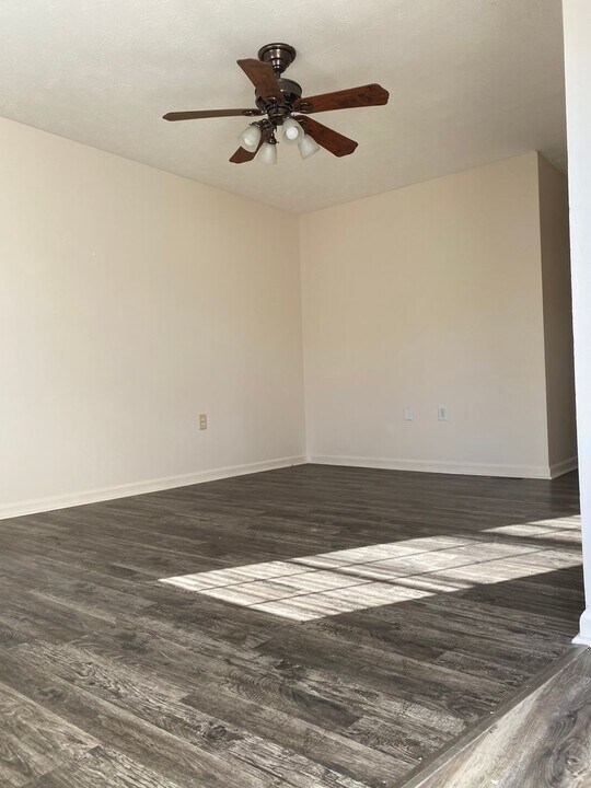 461 Darley Creek-Unit -461 Darley Creek in Mount Sterling, KY - Building Photo