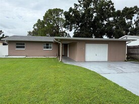 5091 87th Ave in Pinellas Park, FL - Building Photo