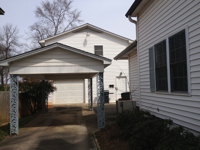 213 E Buford St in Gaffney, SC - Building Photo