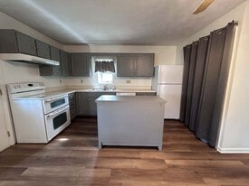 16 W Main St in Fairfield, PA - Building Photo