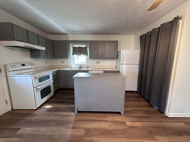 property at 16 W Main St