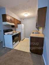 345 Elmwood Dr in Radcliff, KY - Building Photo - Building Photo