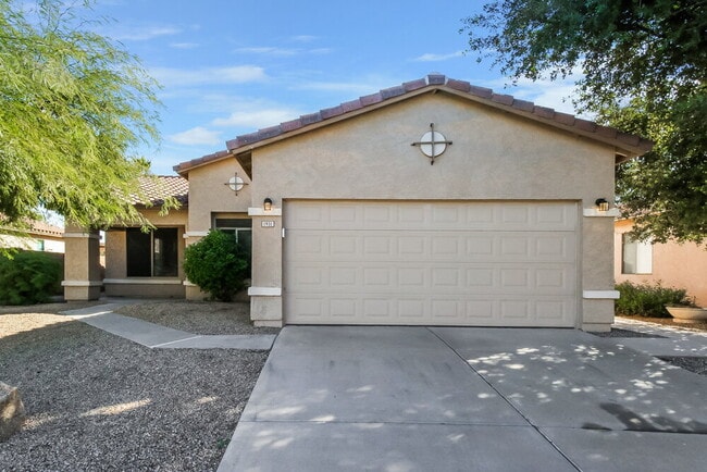 property at 1931 S Noble