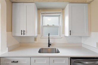 4514 Redfern Rd in Parma, OH - Building Photo - Building Photo