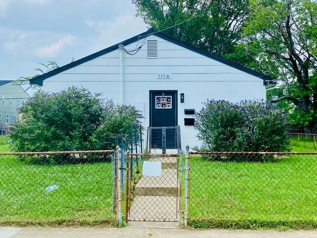 property at 1116 N 32nd St