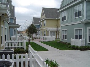 4009 Venetian Bay Dr in Kissimmee, FL - Building Photo - Building Photo