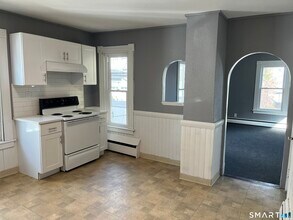 525 Allen St in New Britain, CT - Building Photo - Building Photo