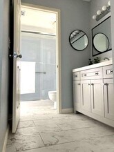 317 Lake Evelyn Dr in West Palm Beach, FL - Foto de edificio - Building Photo