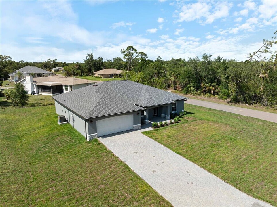 22376 Blanchard Ave in Port Charlotte, FL - Building Photo