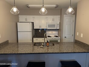 176 Jeffie Ln in Shepherdsville, KY - Building Photo - Building Photo