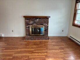 300 Falmouth Rd in Mashpee, MA - Building Photo