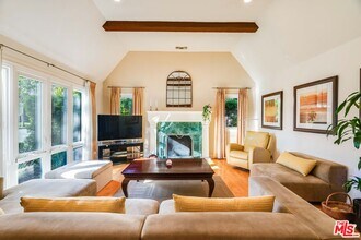 200 S Wetherly Dr in Beverly Hills, CA - Building Photo - Building Photo