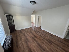 526 E Eighth St in Traverse City, MI - Building Photo - Building Photo