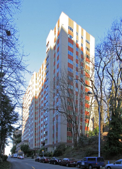 Elektra Condominiums in Seattle, WA - Foto de edificio