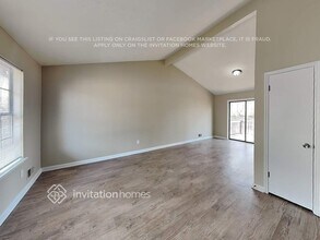 5469 Liberty Rd in Union City, GA - Foto de edificio - Building Photo