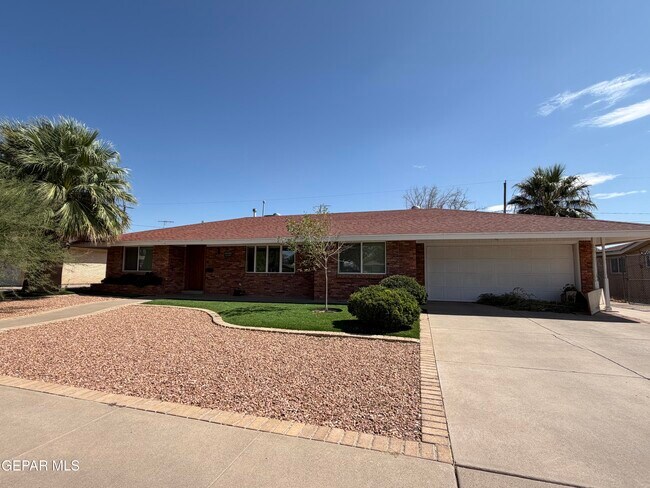property at 8500 Edgemere Blvd