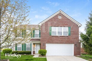 8775 N Springview Dr in McCordsville, IN - Building Photo