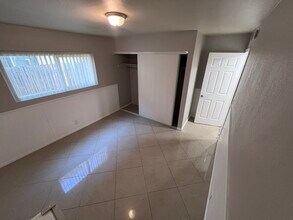 1971 Evergreen St, Unit 1971 in La Verne, CA - Foto de edificio - Building Photo