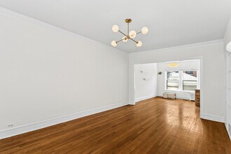 834 Hinman Ave in Evanston, IL - Building Photo - Building Photo