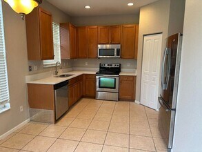 5012 Starblaze Dr in Greenacres, FL - Building Photo - Building Photo