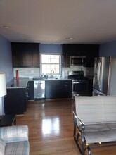 3221 Riverview Dr, Unit Stellar Apartment in Triangle, VA - Foto de edificio - Building Photo