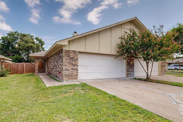 1013 Vera Ct in Irving, TX - Building Photo