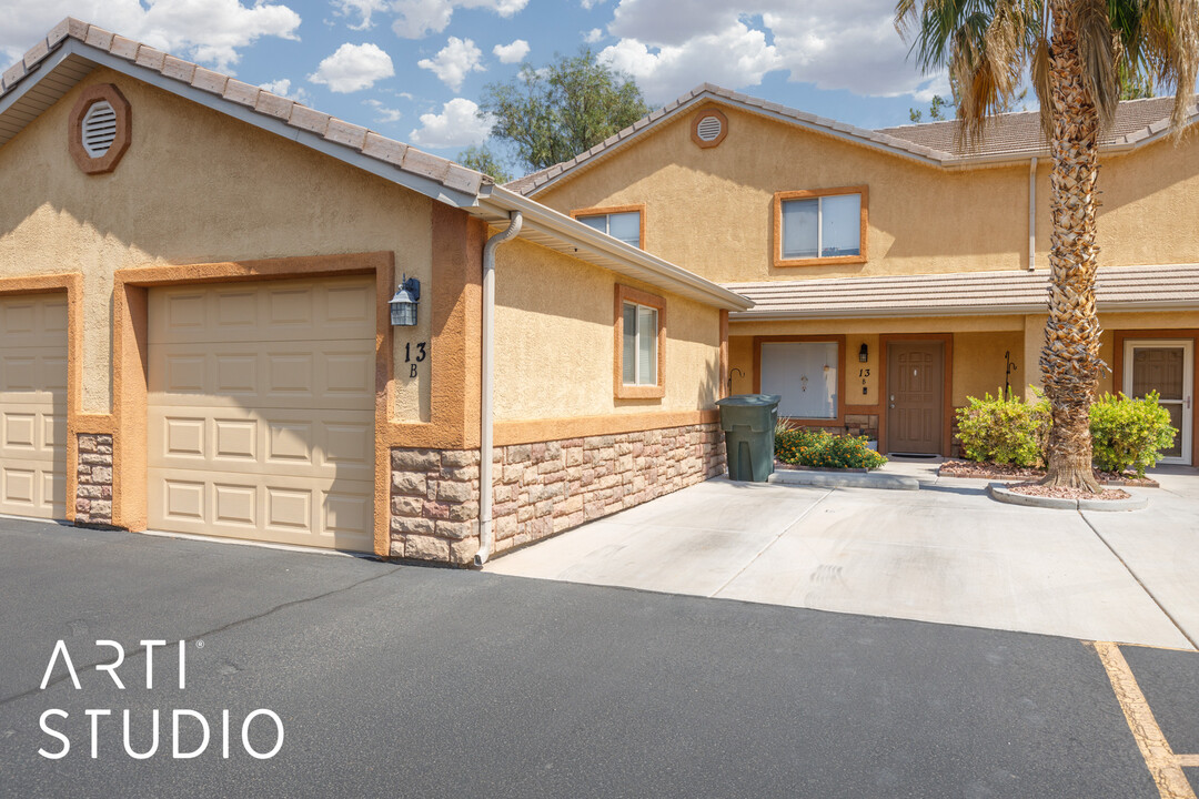 717 Hafen Ln in Mesquite, NV - Building Photo